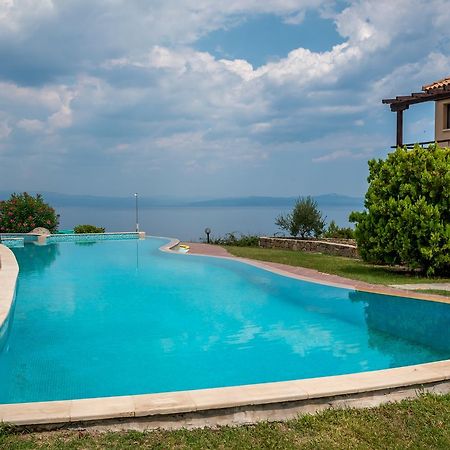 Blue Thea Luxury Villa In Afitos ภายนอก รูปภาพ